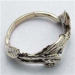 76) STERLING SILVER RING SIZE 9