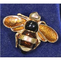BEE ENAMEL BROOCH.