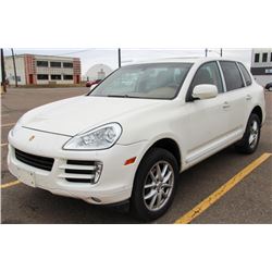 2010 PORCHE CAYENNE
