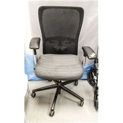 OFFICE CHAIR.