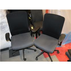 PAIR OF OFFICE CHAIRS ON CHOICE