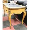 Image 3 : LOUIS XIV STYLE WRITING DESK WITH GOLD METAL