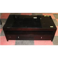 DARK WOOD GLASS TOP COFFEE TABLE. 47.5"X24"X18".