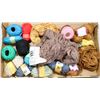 Image 1 : LARGE FLAT ASSORTED YARN