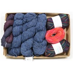 WOOL BLENDS FLAT OF YARN