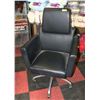 Image 1 : BLACK LEATHERETTE OFFICE CHAIR