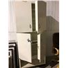 Image 1 : 8 ft - 1 shelf metal cabinet