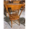 Image 3 : 5 matching oak banjo back chairs
