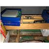 Image 5 : Very rare deluxe Meccano set with original books, instruction manuals, lot comes with train set