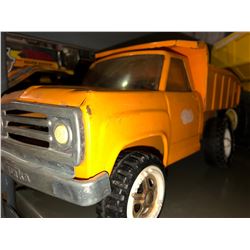 5 Tonks Trucks