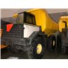 Image 2 : 5 Tonks Trucks