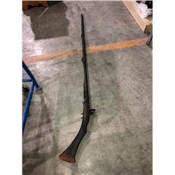 Flint lock long barrell french musket rifle approx circa 1810