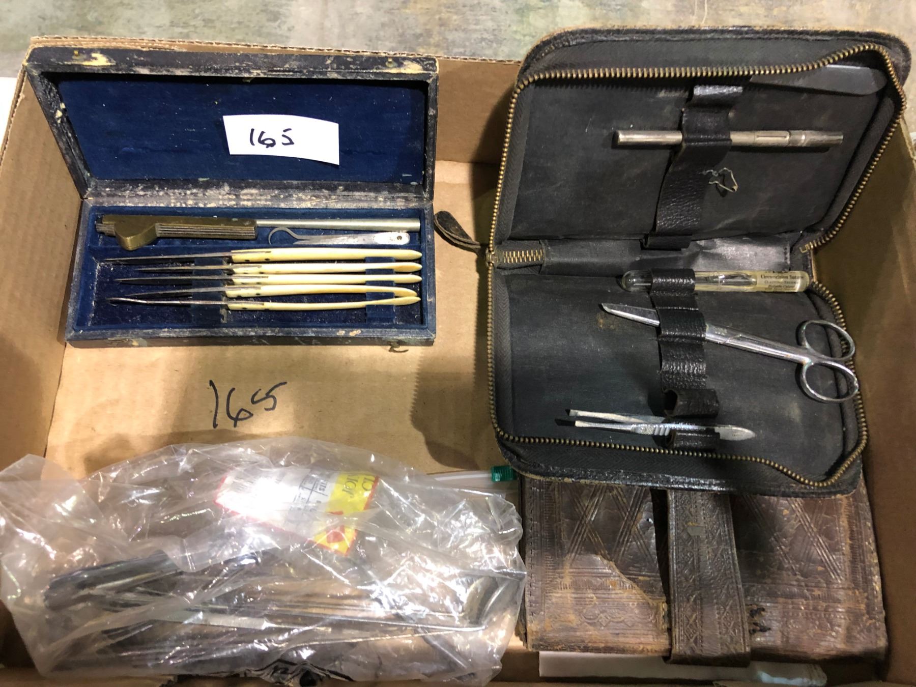 Ivory handled medical scalpel set, surgery devices