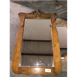 1 Oak squared mirror, 1 oval mirror plus cubed wood organizer