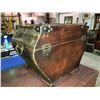Image 3 : Asian style mini trunk with embossed metal décor