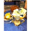 Image 2 : Redcliff Large Beanpot/crock, set of Pyrex, Medalta pottery, platters