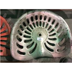 D-89 cast plow seat, very nice
