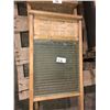 Image 1 : 2 washboards