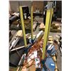 Image 1 : Divider poles, files, rope, cast bases
