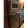Image 9 : 2001 Dodge 2500 Raised Roof, Camper Van with air, tilt, cruise, including roof air conditioning, bat