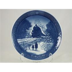ROYAL COPENHAGEN 1973 Plate, "Going Home for Christmas"