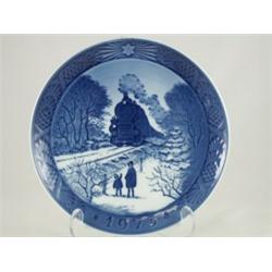 ROYAL COPENHAGEN 1973 Plate, "Going Home for Christmas"