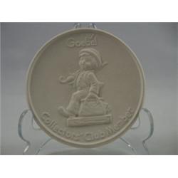 Goebel, M.I. Hummel Collectors' Club Member Medallion, TM5