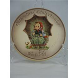 HUM 690 M.I. Hummel Collectors' Club Member Medallion, TM5 