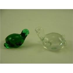 Pair of small glass turtles, approximately 2"H