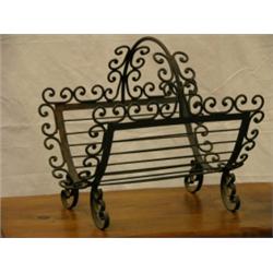 Black wrought iron rack with handle, 17¼"H
