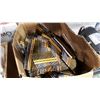 Image 2 : BOX OF STRIP NAILS