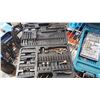 Image 2 : MAKITA DRILL W/ CHARGER AND BLACK AND DECKER BIT SET