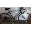 Image 1 : BLACK SCHWINN ROAD BIKE