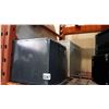 Image 2 : 2 METAL BOXES