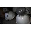 Image 2 : 4 WAREHOUSE LIGHTS