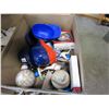 Image 1 : TRAY OF BASEBALL COLLECTIBLES AND BASEBALLS