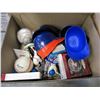 Image 2 : TRAY OF BASEBALL COLLECTIBLES AND BASEBALLS