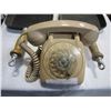 Image 2 : 2 CAST IRON FRYING PANS AND BEIGE ROTARY PHONE