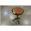 Image 1 : LEATHER INSERT WINE TABLE