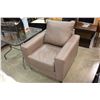 Image 1 : LEATHER ARM CHAIR