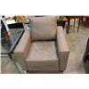 Image 2 : LEATHER ARM CHAIR