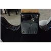 Image 3 : BLACK FIRST ACT GUITAR ELECTRIC