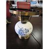 Image 4 : ANTIQUE BRASS AND GLASS LAMP AND WHITE AND BLUE FLOWERS LAMP VINTAGE