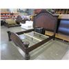 Image 4 : NEW ASHLEY KINGSIZE CARVED MAHOGANY PANEL BEDFRAME WITH PILLAR STYLE FOOTBOARD, RETAIL $3499, FLOOR 