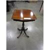 Image 1 : BAETZ BROTHERS PARLOUR TABLE