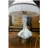 Image 3 : 3 DECORATIVE TABLE LAMPS