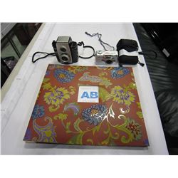 PICTURE FRAME PENTAX OPTIO 550 DIGITAL CAMERA AND PHOTO ALBUM