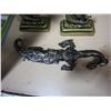 Image 2 : 2 EASTERN BOOK ENDS OF DRAGONS AND SMALL DECORATIVE KNIFE