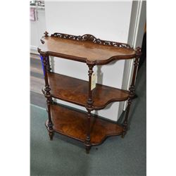 Victorian burl walnut three tier flat-to-the-wall ‚tagŠre with turned and reeded supports and fret w