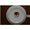 Image 3 : Royal Albert Old Country Roses china dinnerware including eight each of dinner, lunch and bread plat